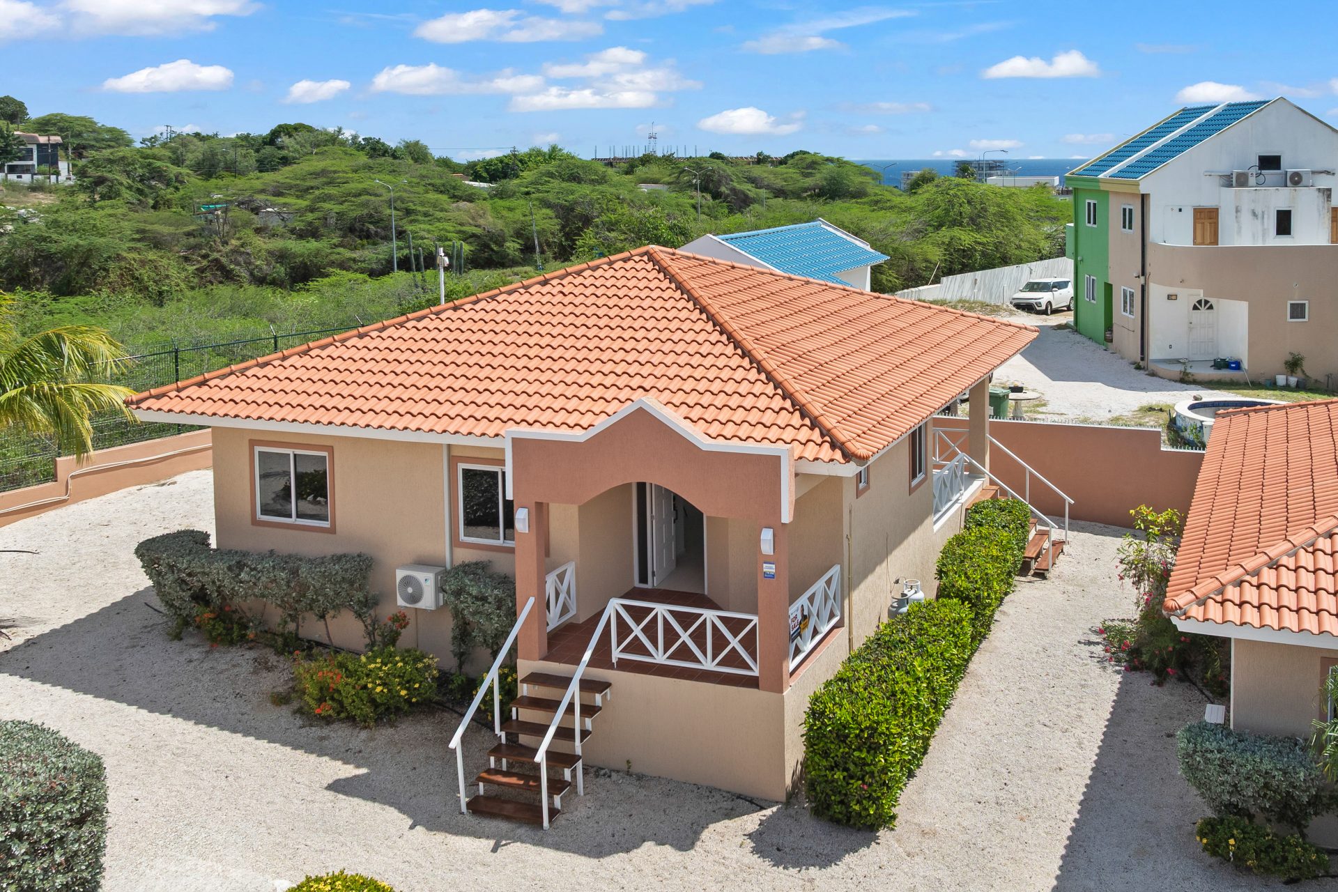 Woonhuis in Parasasa