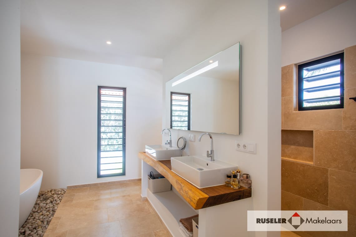 Property in Vista Royal