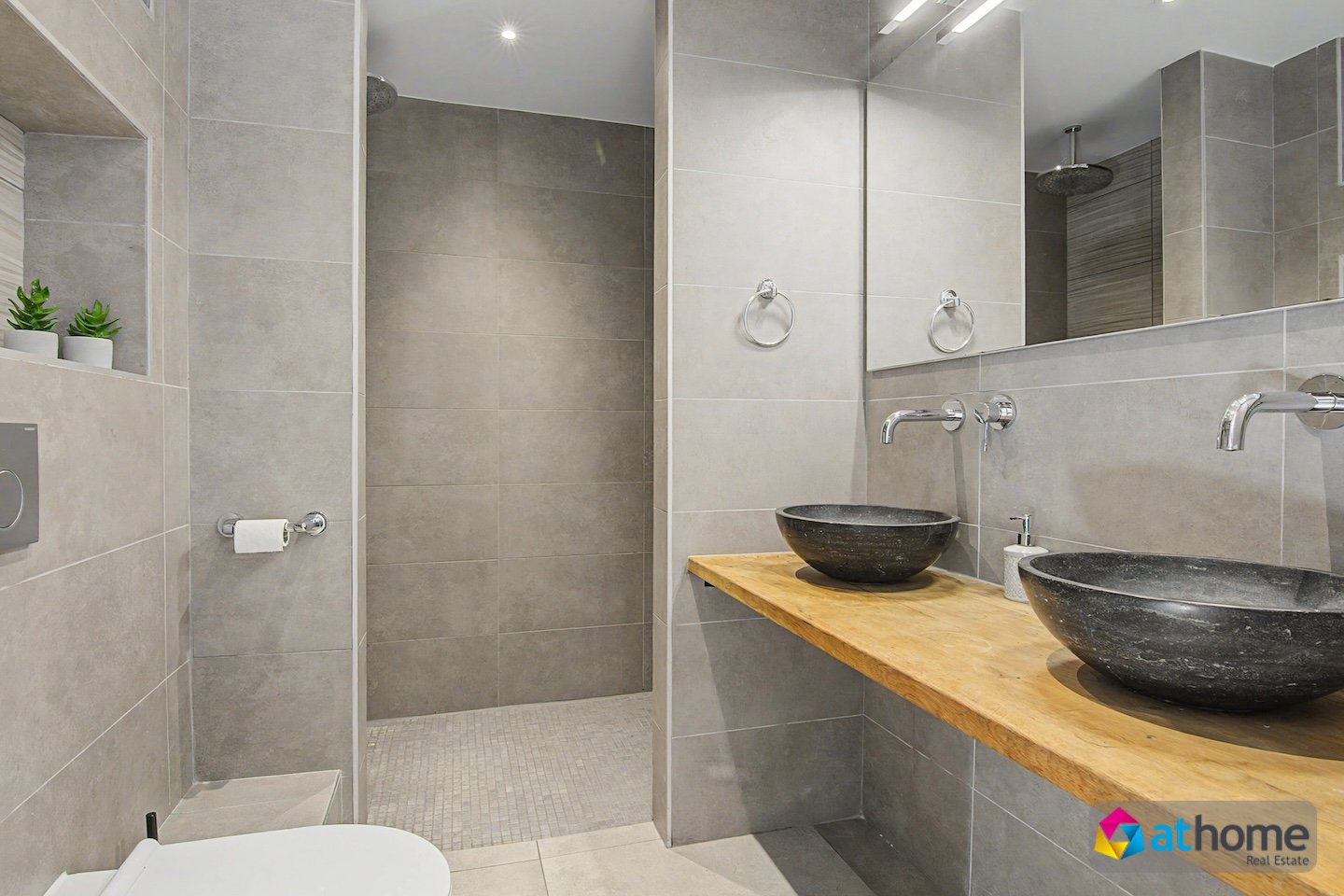 Apartment in Jan Sofat