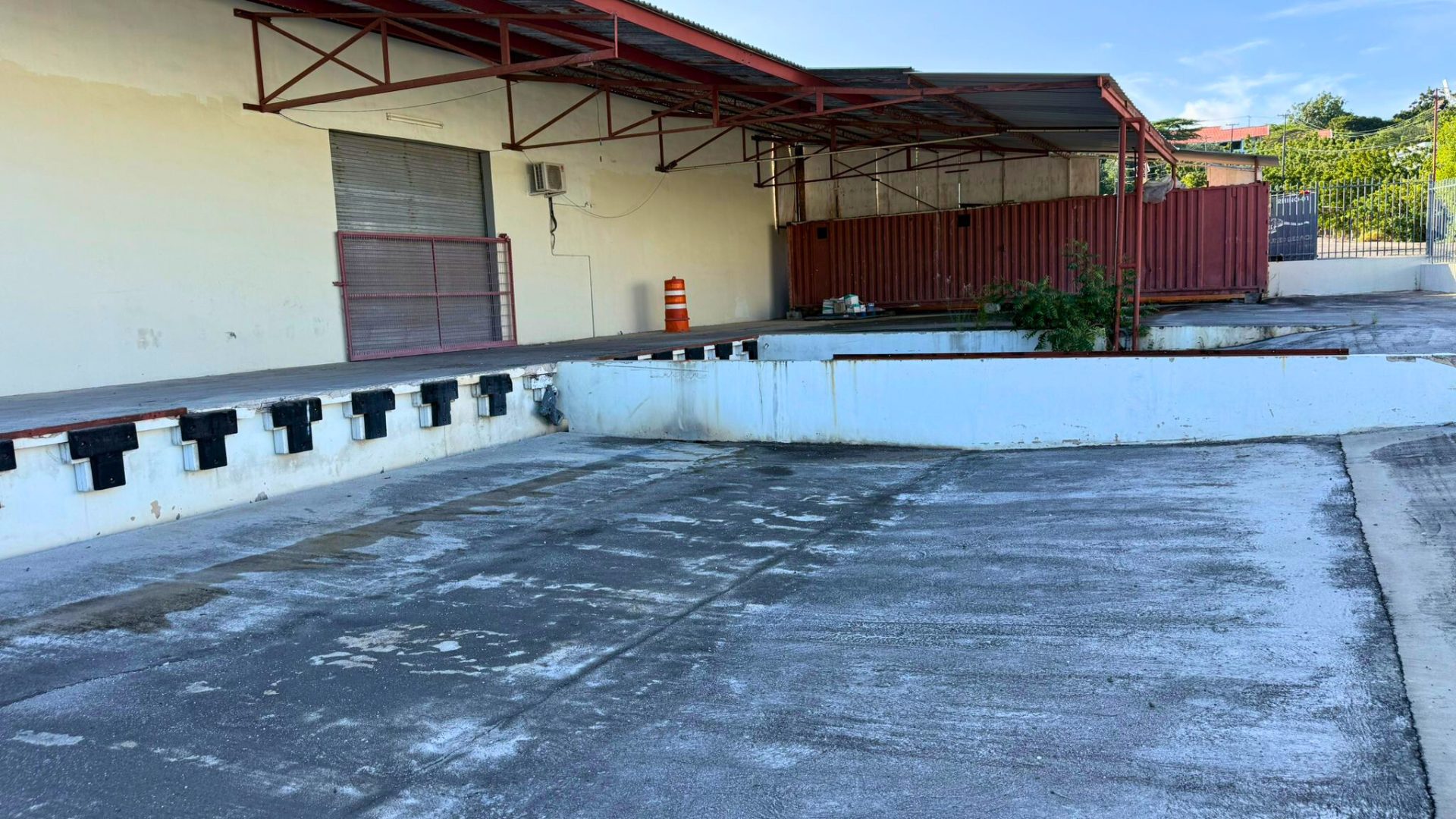 Commercial in Salina