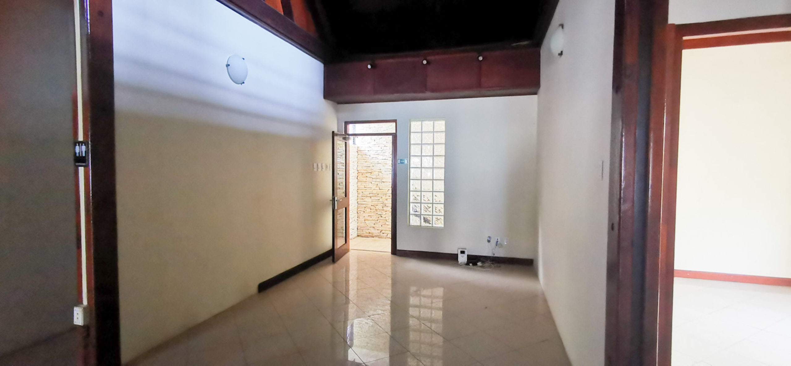 Commercial in Punda