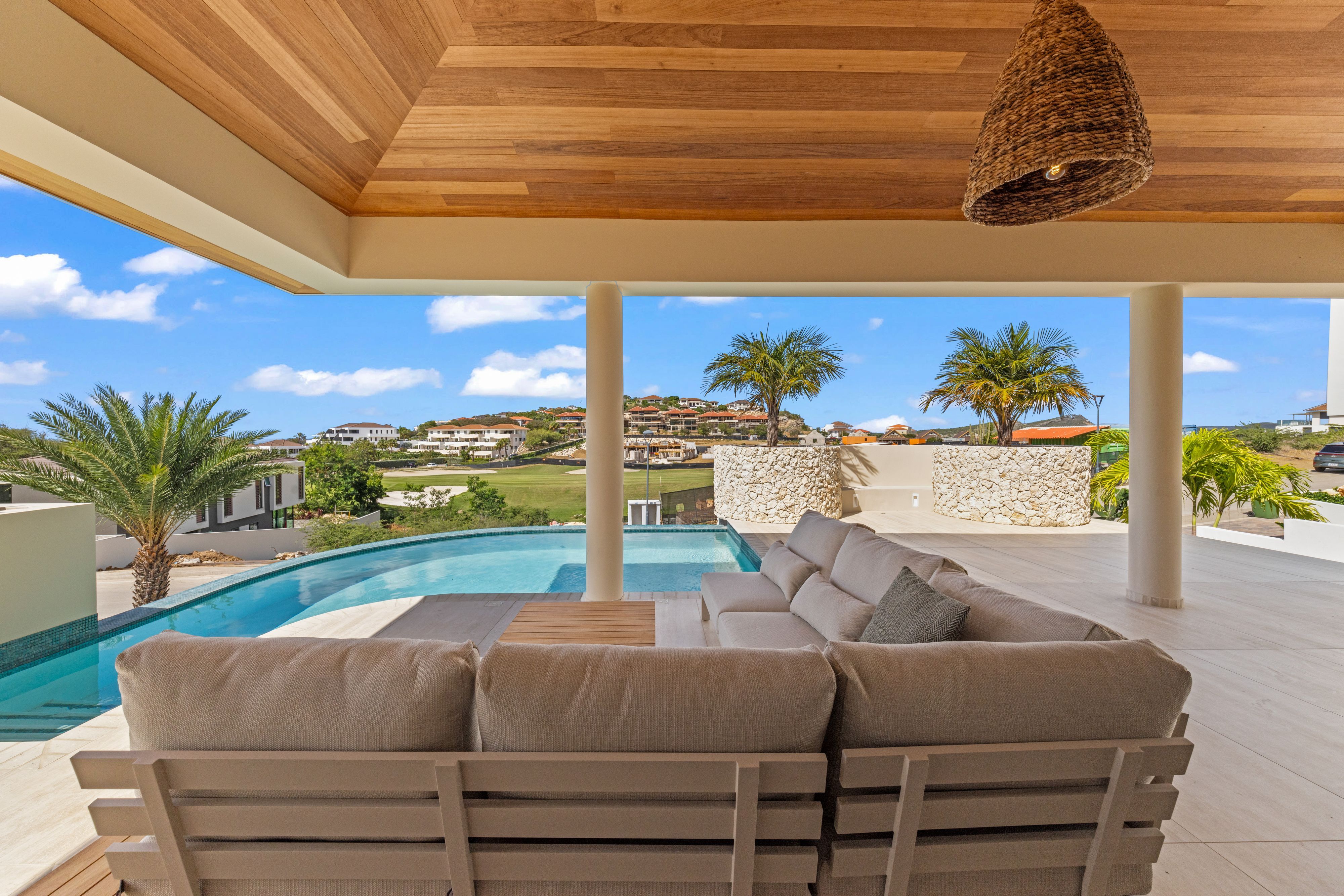 Villa in Blue Bay