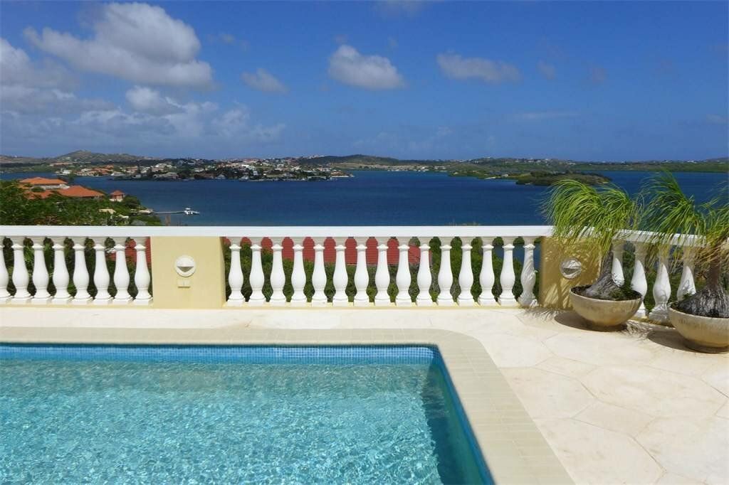 Villa in Seru Boca