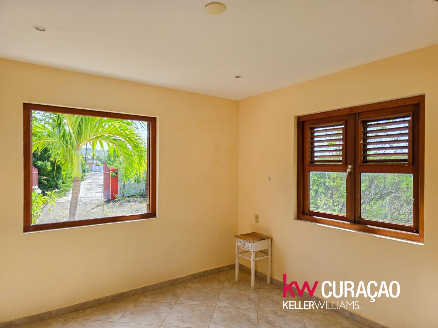 Property in Banda Abou Region
