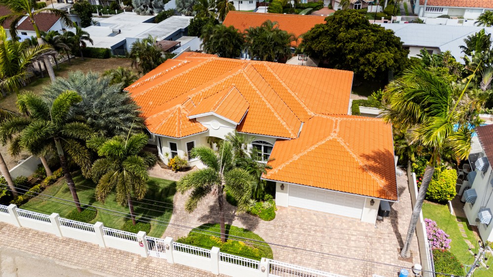 Property in Toni Kunchi