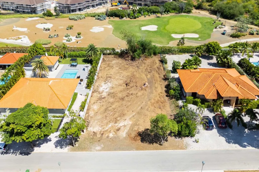 Land / plot in Blue Bay