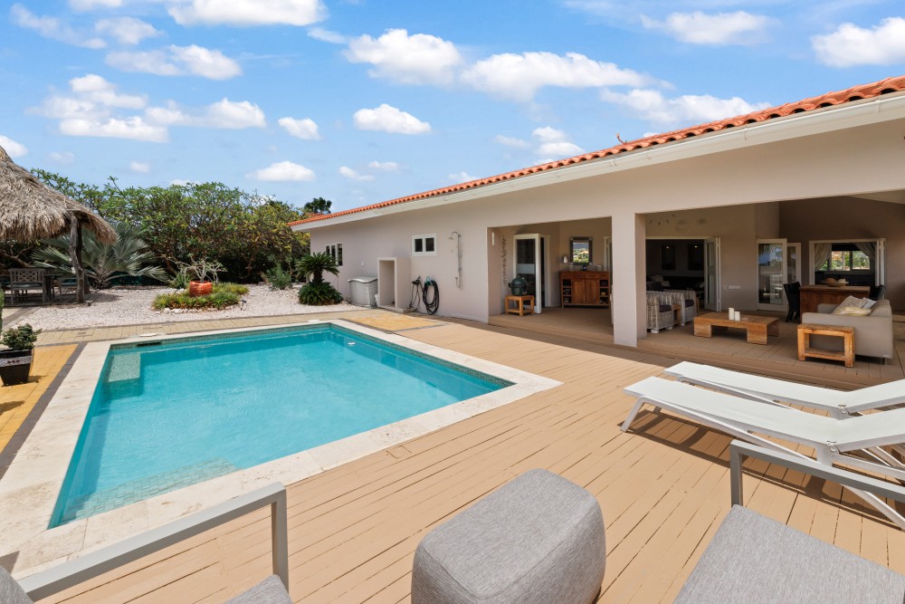 Villa in Blue Bay