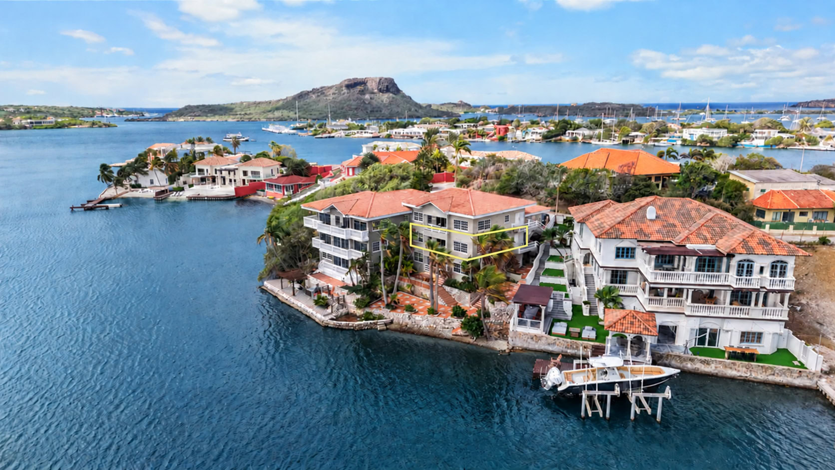 Apartment in Spanish Water