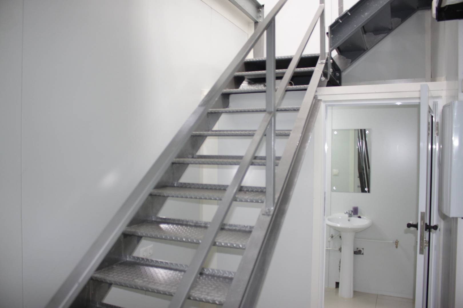 Commercial in Zeelandia
