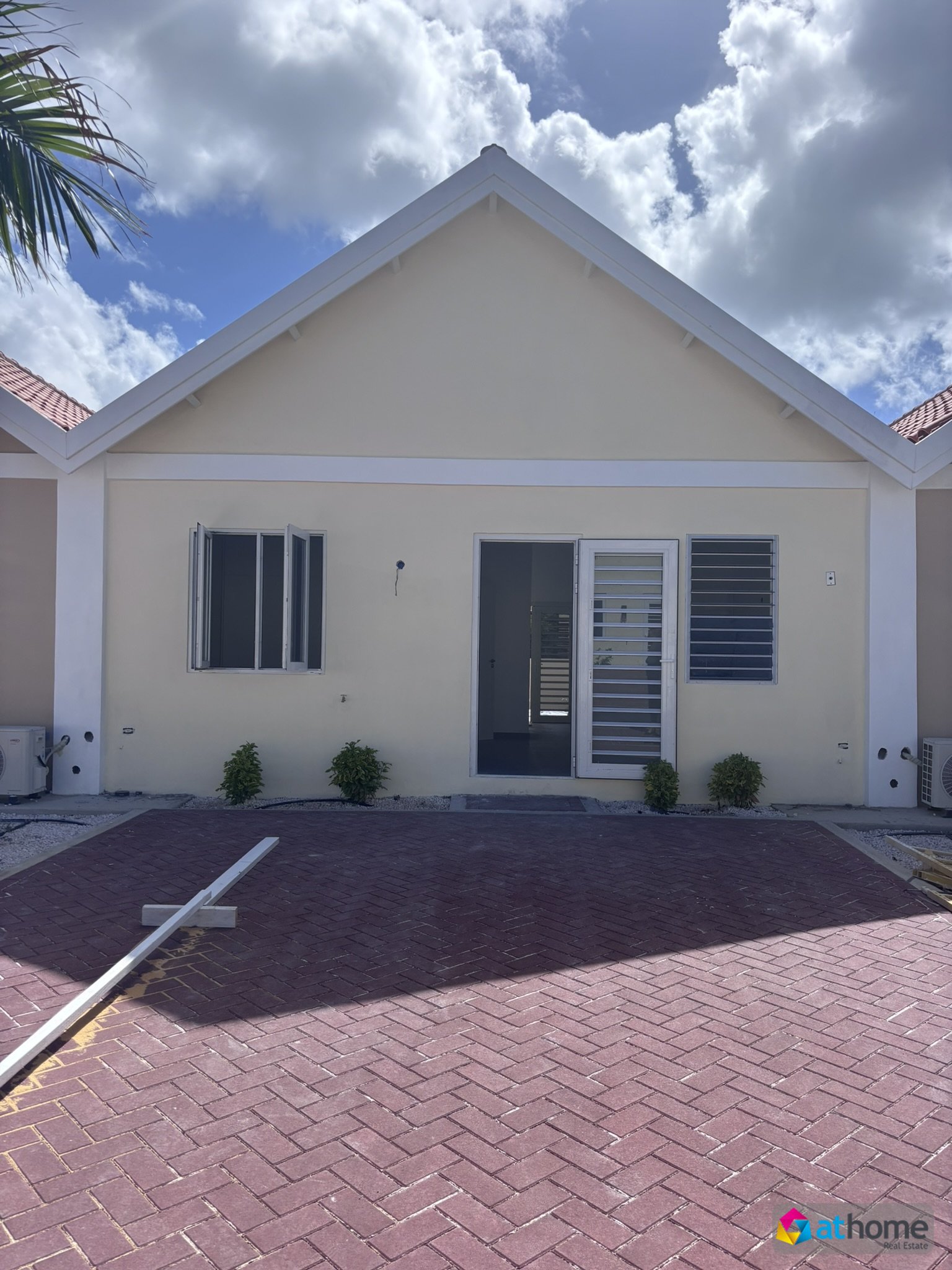Property in Mahaai