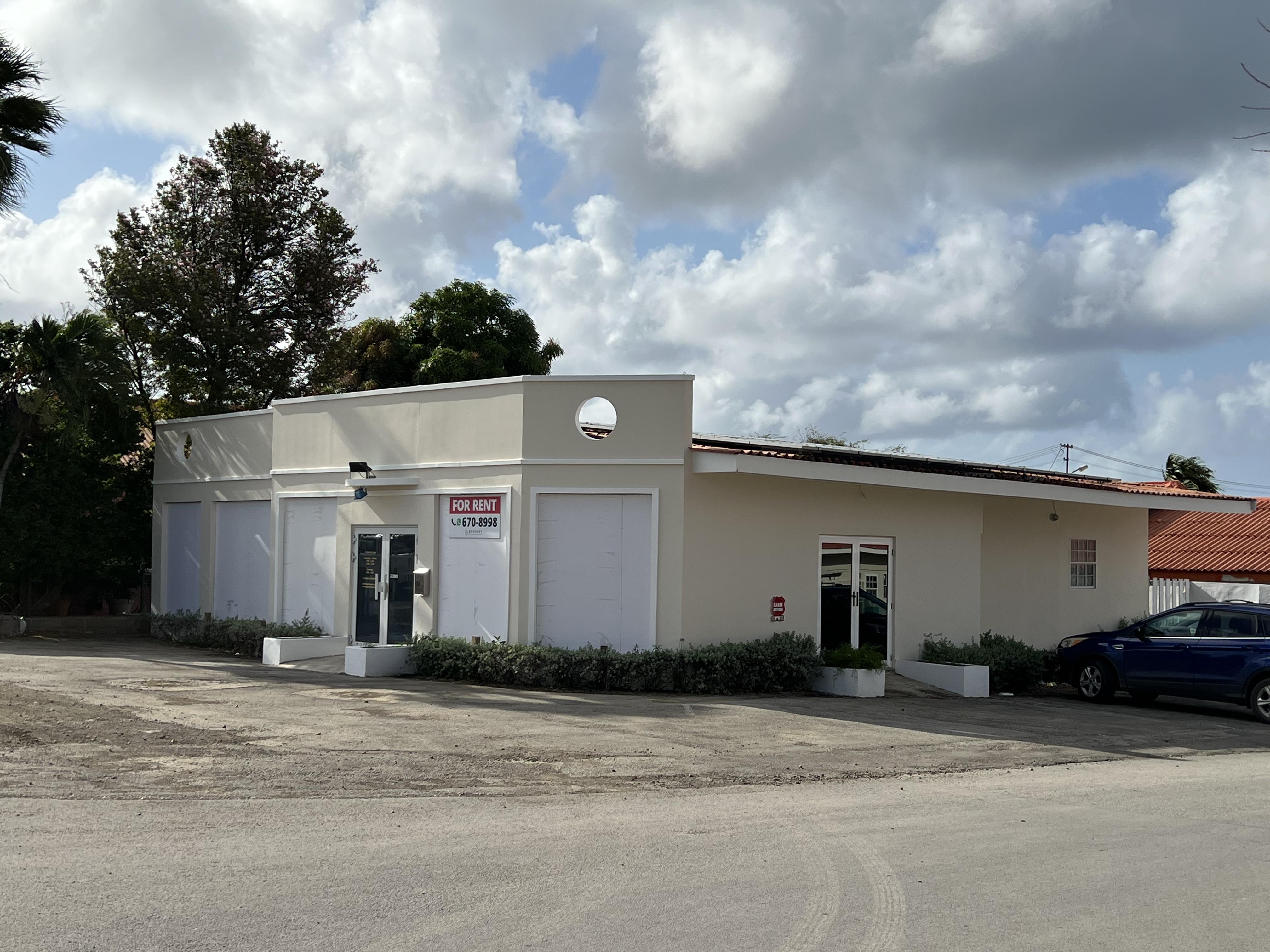 Commercial in Curaçao