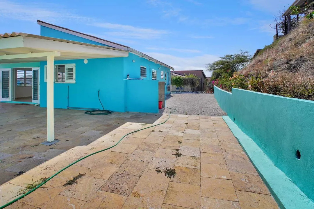 House in Montaña