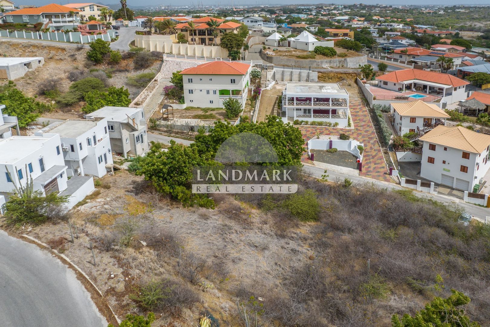 Land / plot in Bottelier