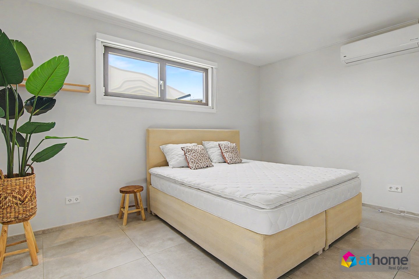 Apartment in Jan Sofat