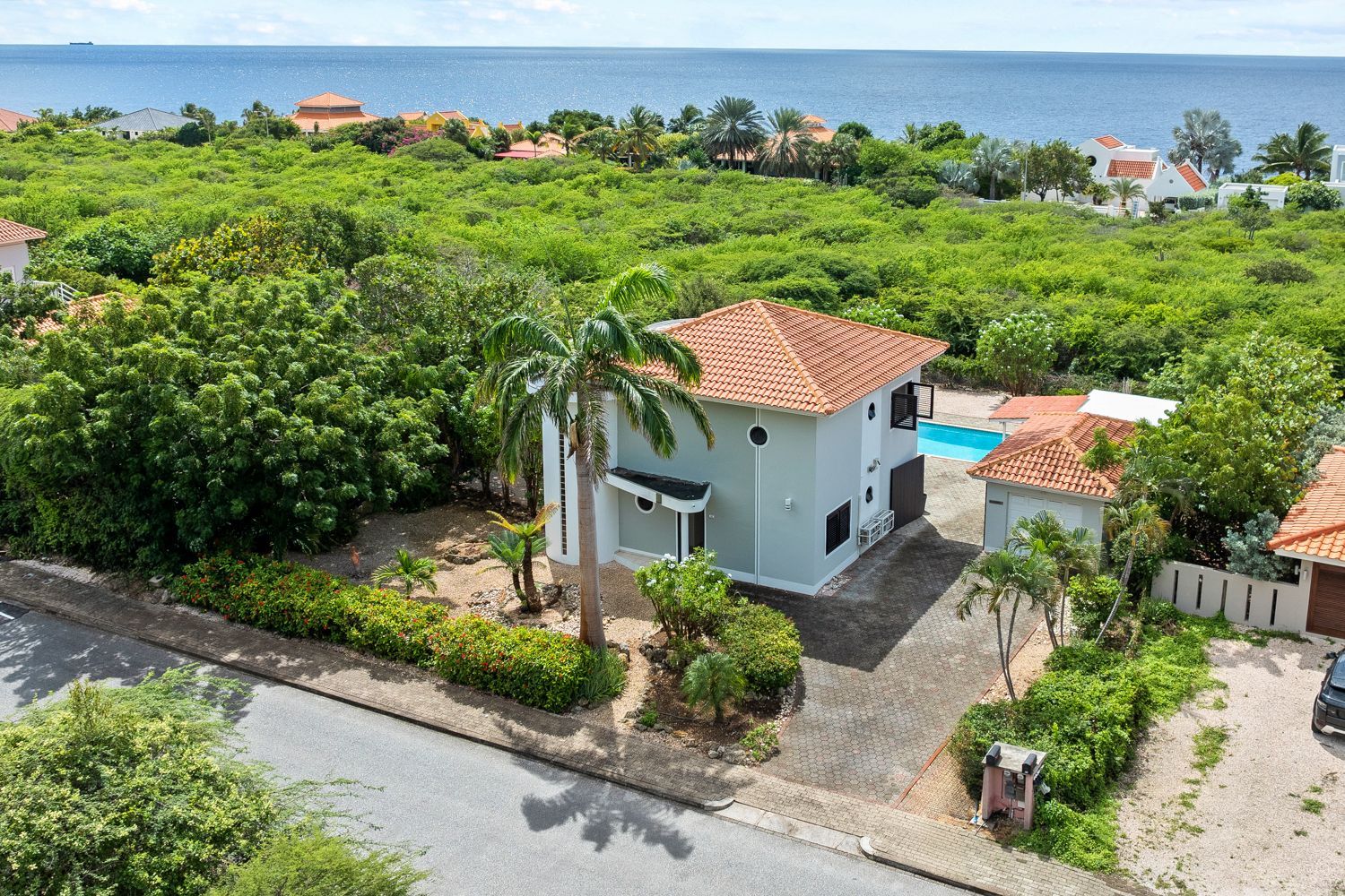 Villa in Coral Estate