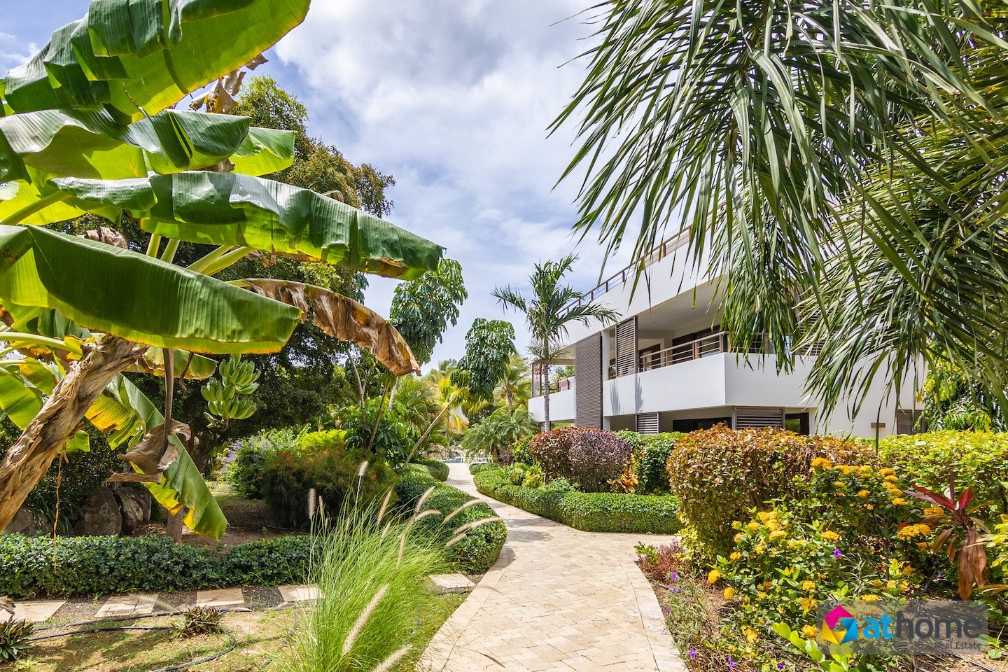 Apartment in Jan Sofat