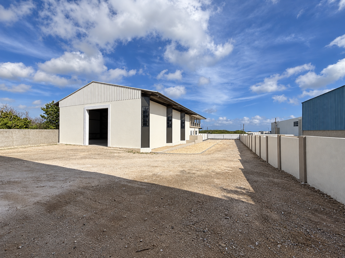 Commercial in Mahuma