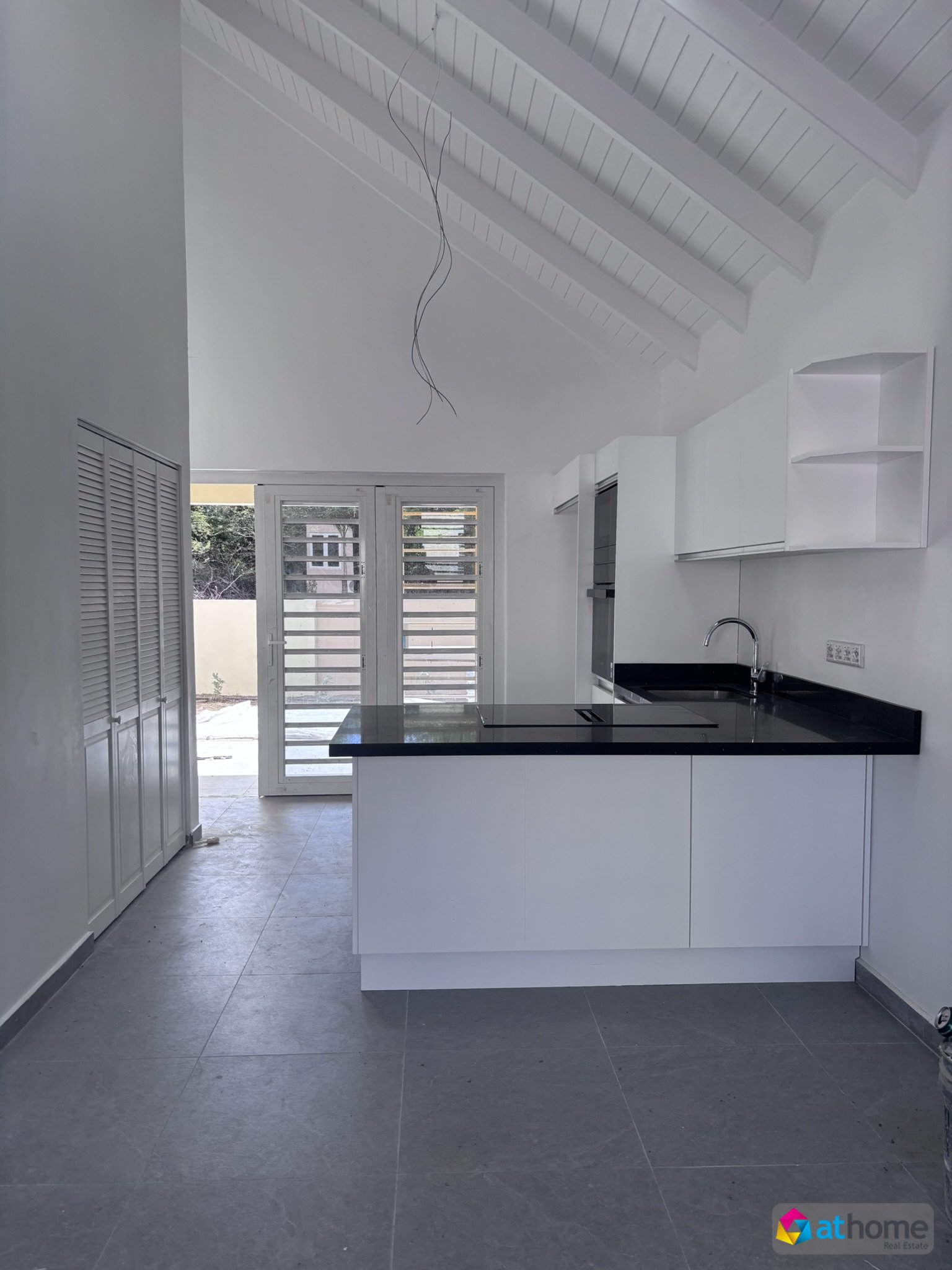 Property in Mahaai