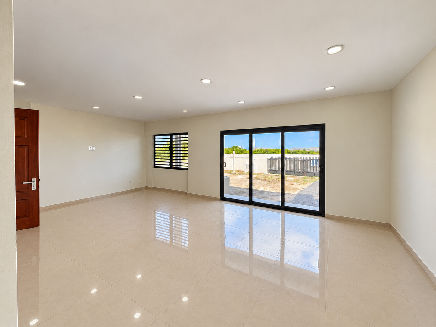 Commercial in Mahuma