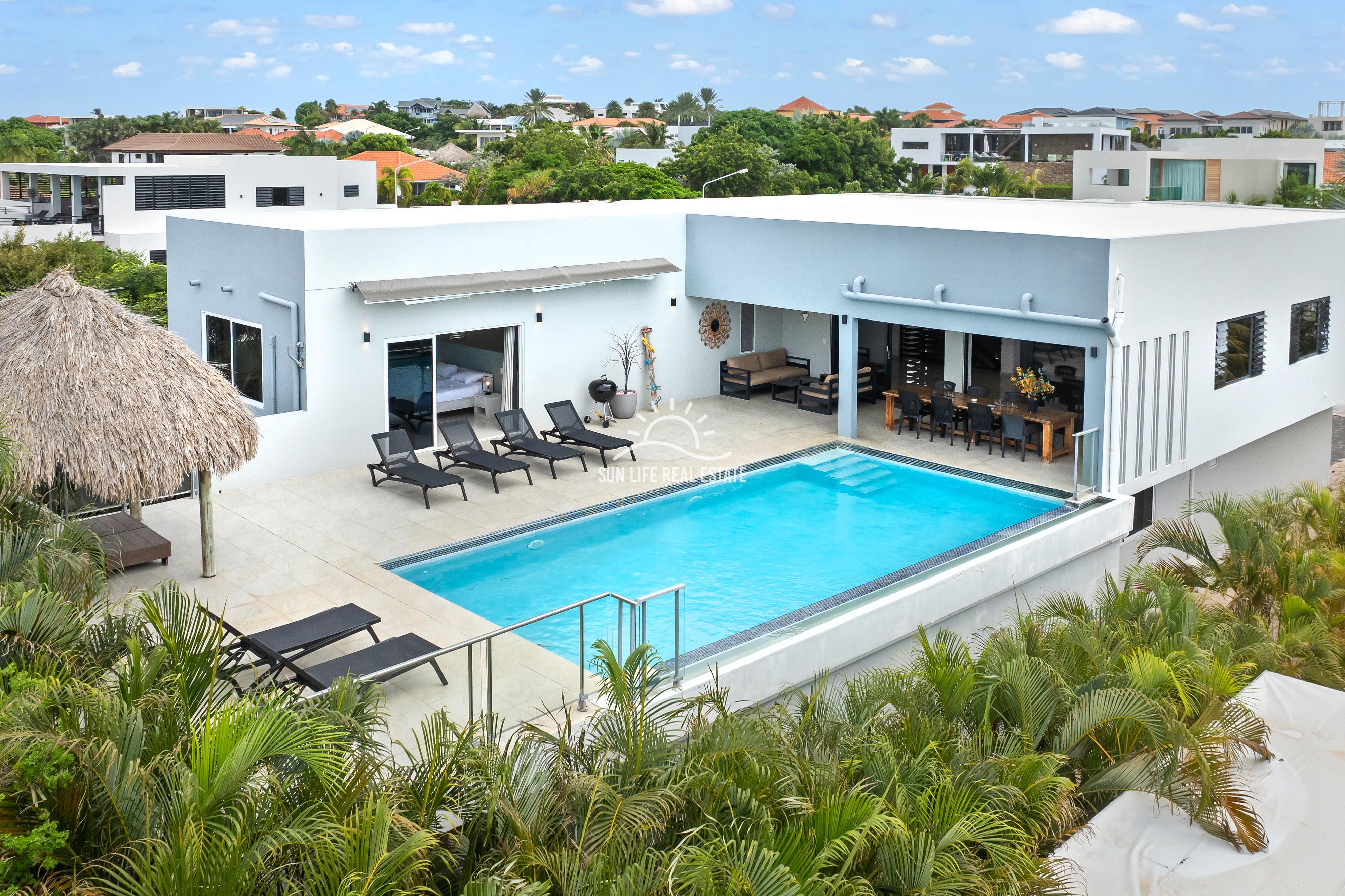 Villa in Vista Royal