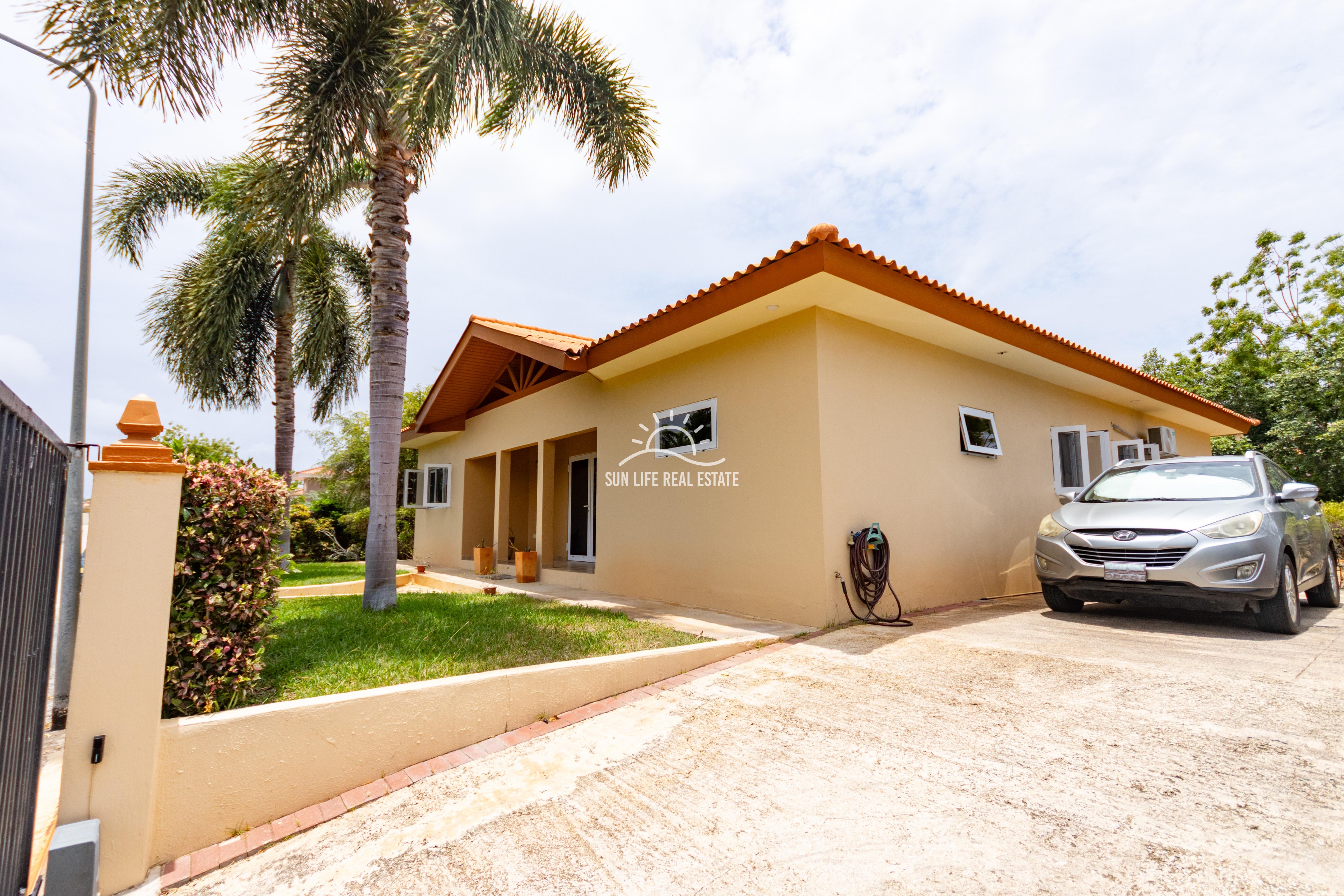 House in Montaña