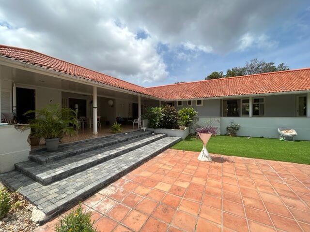Villa in Mahaai