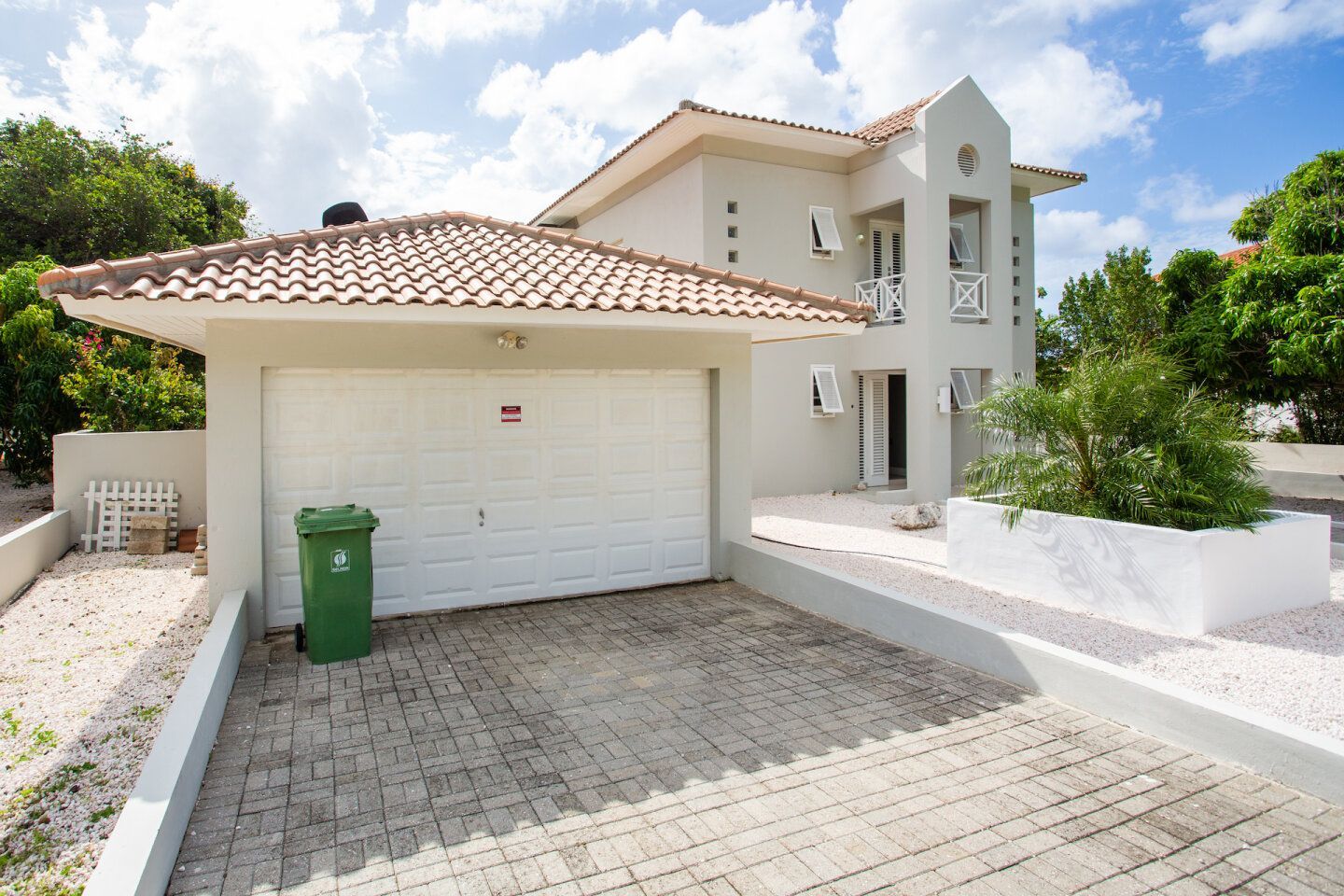 Villa in Coral Estate