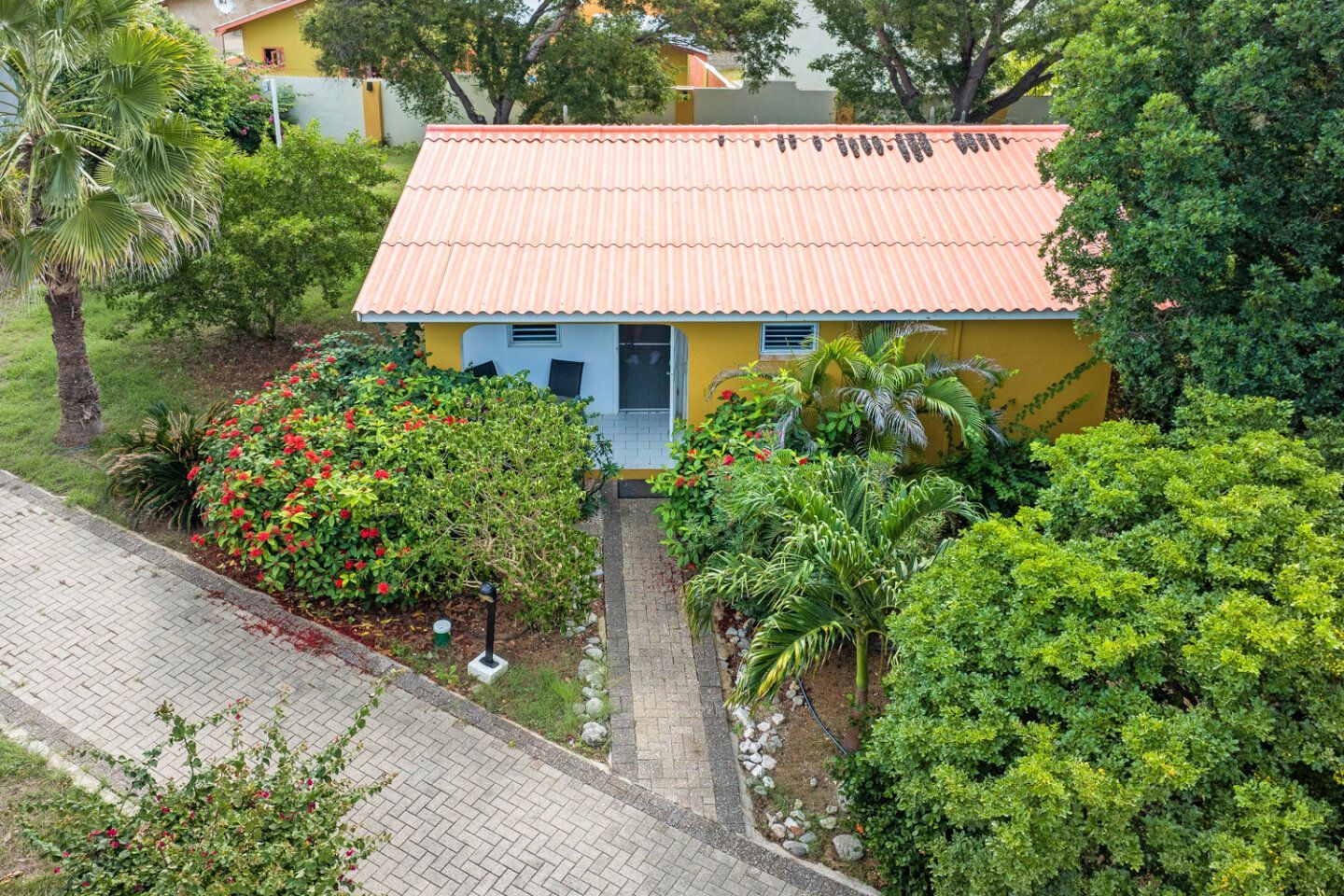 House in Seru Coral