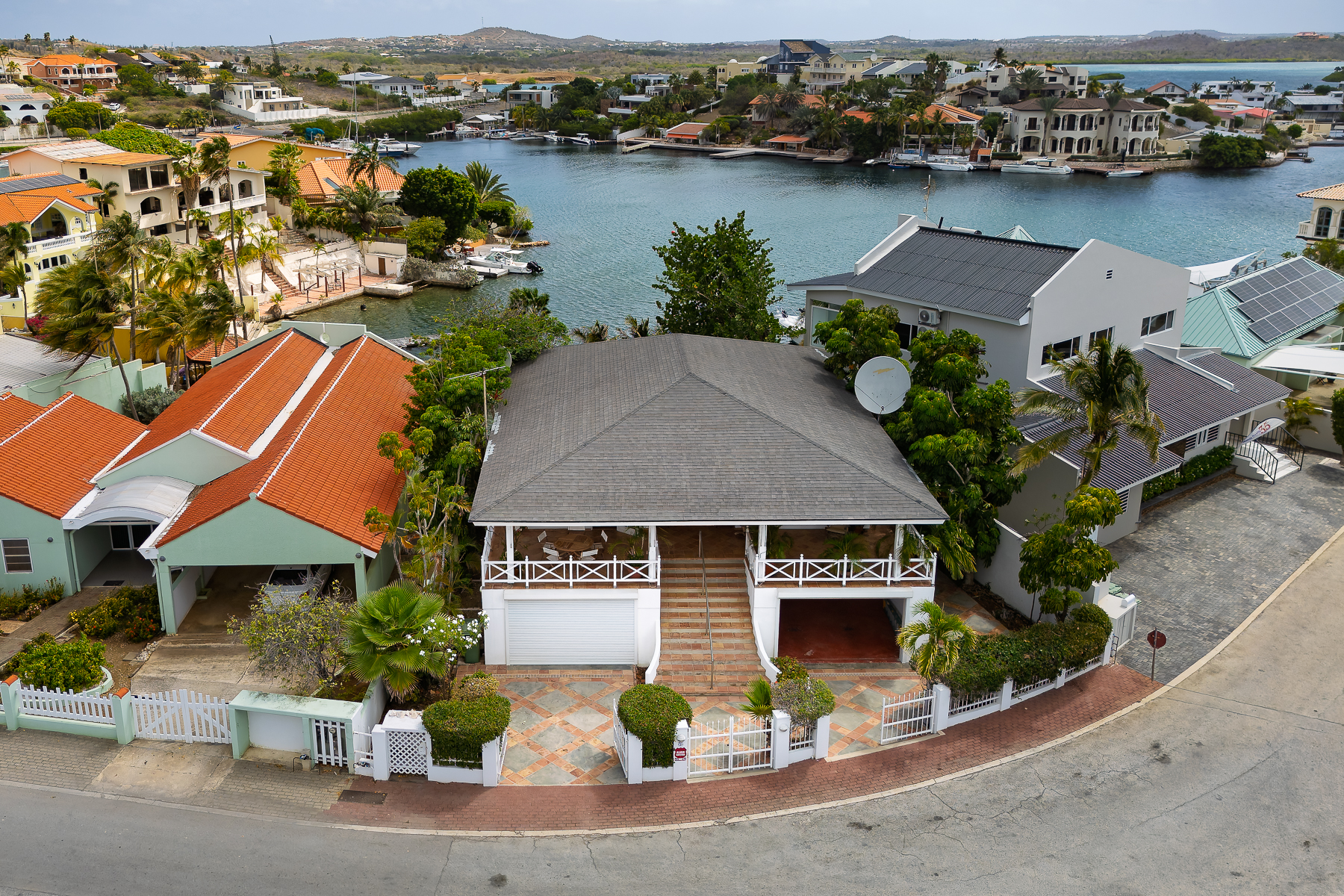 Villa in Spanish Water