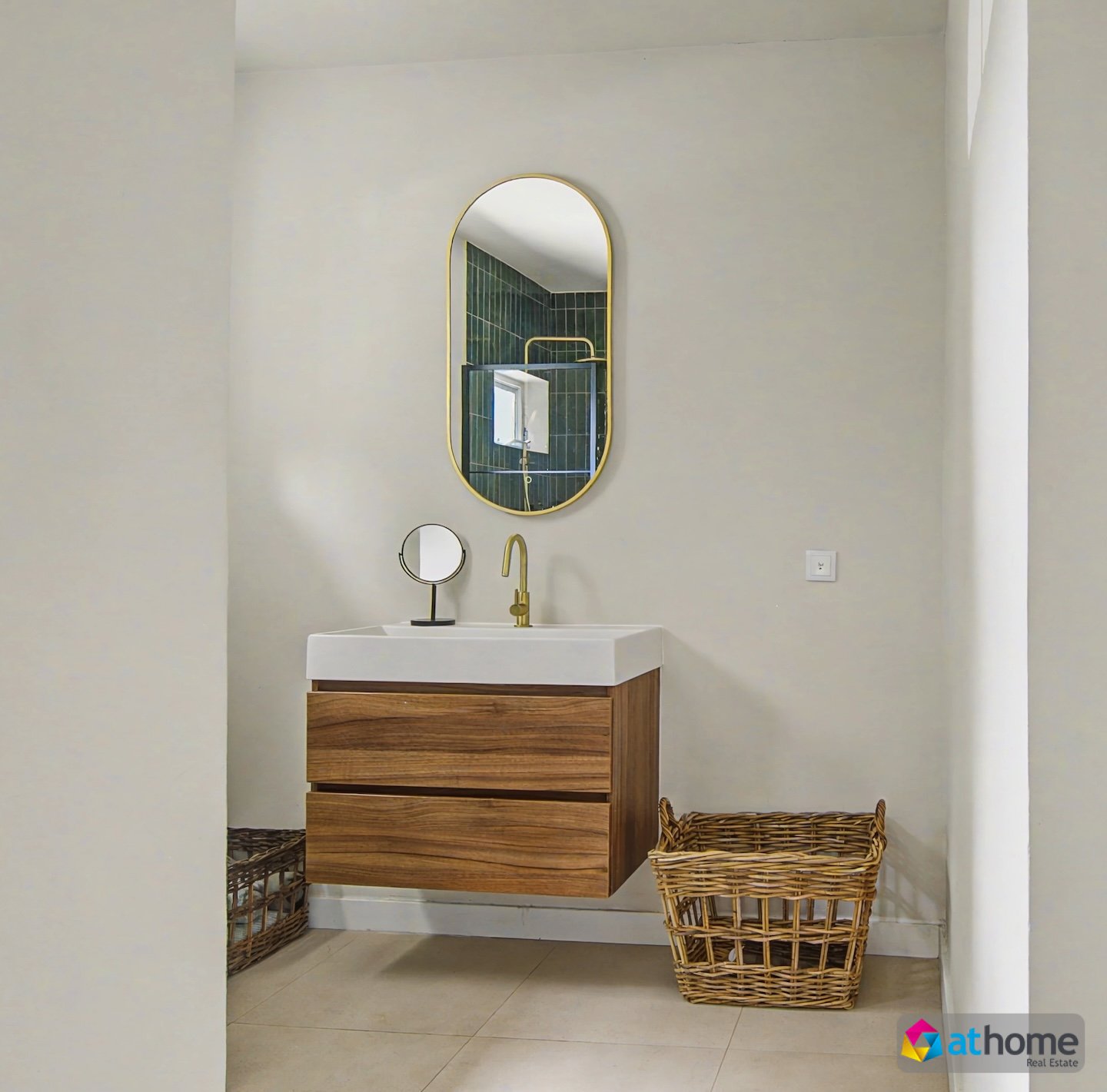Property in Matancia