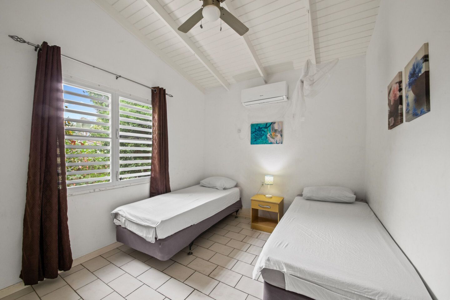 House in Seru Coral